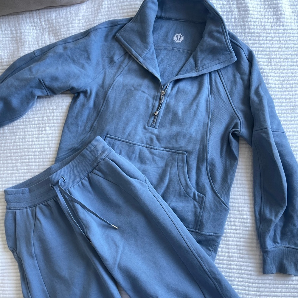 Lululemon Scuba SET in Sold Out Color Blue Willow
